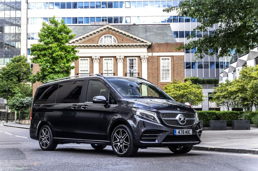  Mercedes-Benz V220 d Lang AMG Line (W447) 2019 года  (UK) (фото 1 из 40)